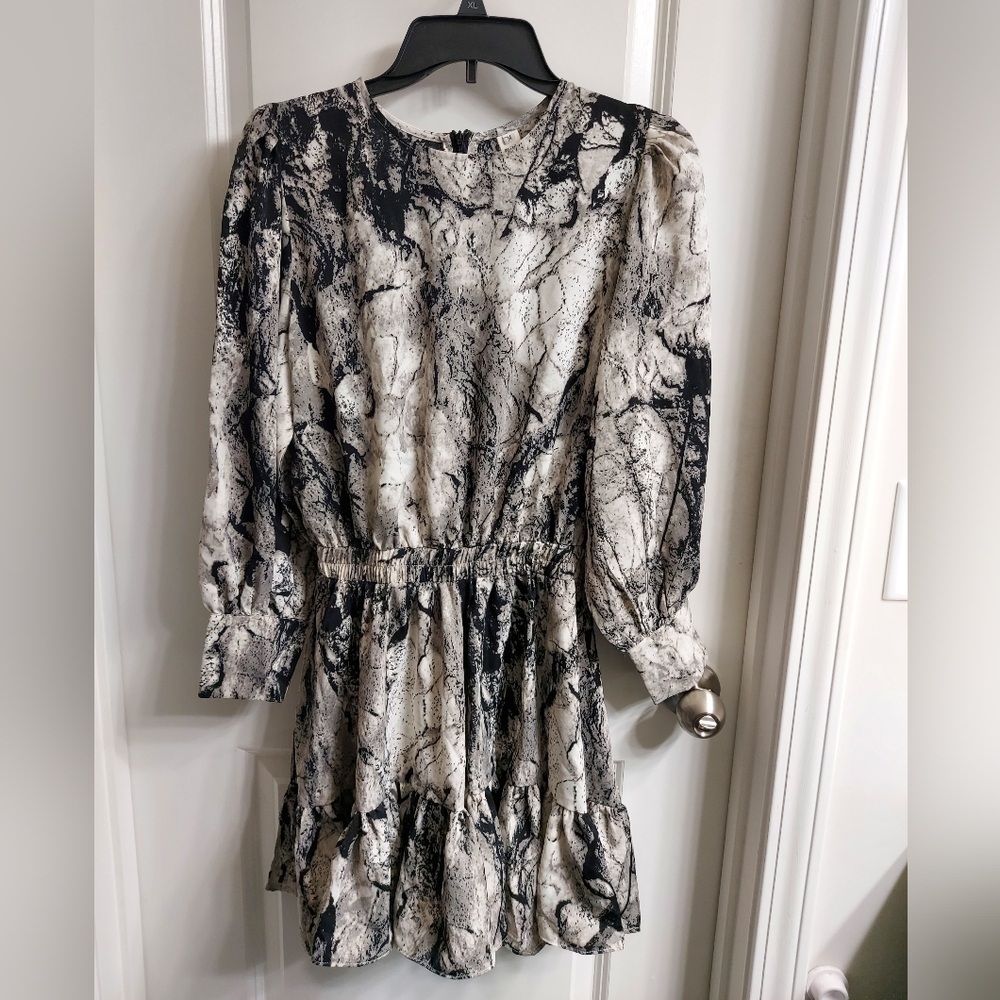 EUC women's LK Romper